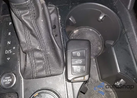 2019 Volkswagen Atlas 3.6L V6 Se из США, поврежденный, VIN 1V2LR2CA8KC589172